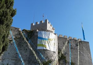 Mare e Vitovska: la location della manifestazione|Mare e Vitovska l'ingresso dela manifestaizone|Grappoli di Vitovksa