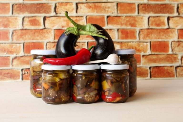 Scopri come preparare le verdure sottolio a casa|Scopri come preparare delle marmellate fatte in casa