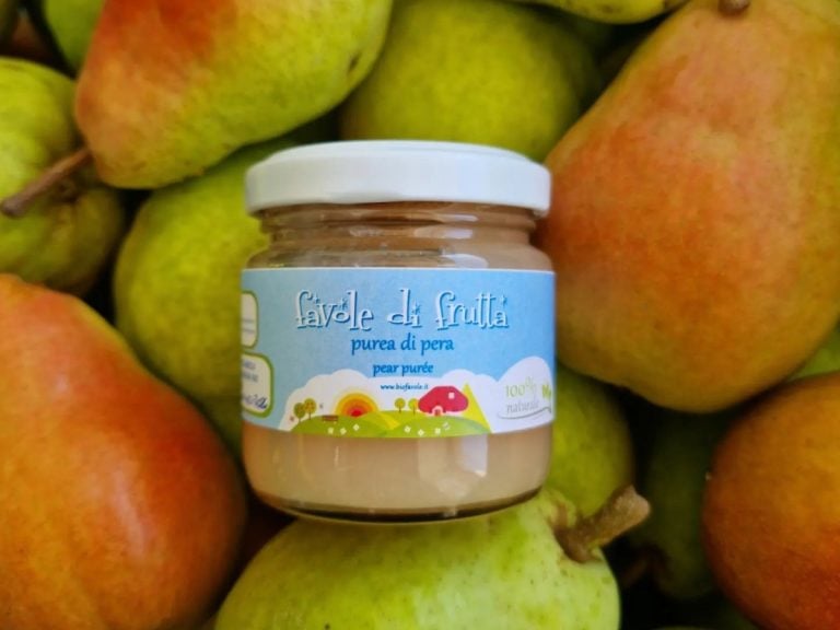 |Biofavole - prodotti|Biofavole - Alessandra e il marito Fabio|Biofavole - Alessandra e Leonardo|Biofavole - Alessandra Poggi|Biofavole - zio Augusto con il piccolo Leonardo|Biofavole - zio Augusto durante la potatura degli alberi di frutta|Biofavole - Alessandra Poggi con i figli|Biofavole - Alessandra Poggi con i figli Leonardo e Greta|Biofavole - la famiglia nel frutteto|Biofavole - lavorazione|Leonardo|Biofavole - zucca|Biofavole - mele|Biofavole - pere|Biofavole - carciofi|Biofavole - piselli|Biofavole - prugne