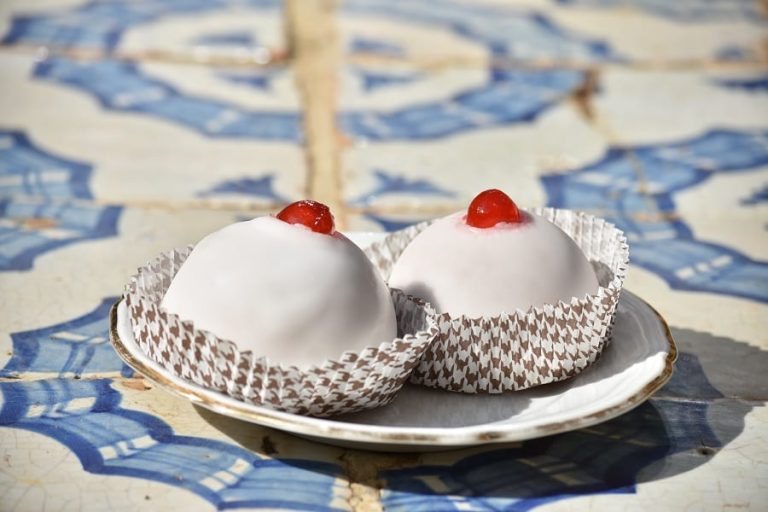 le minne di Vergine della pasticceria di Santa Caterina