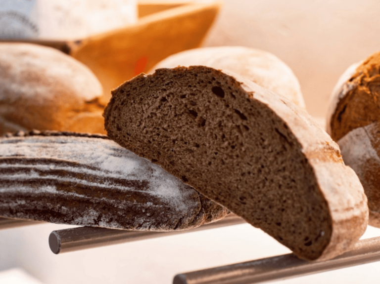 Pane nero di segale di MIcaPan La Bottega Giulio Crivellari|Le Coin Du Pan panificio provincia di Aosta
