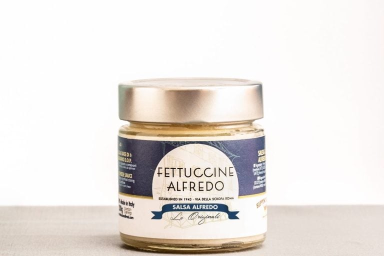 Un barattolo di Salsa Alfredo