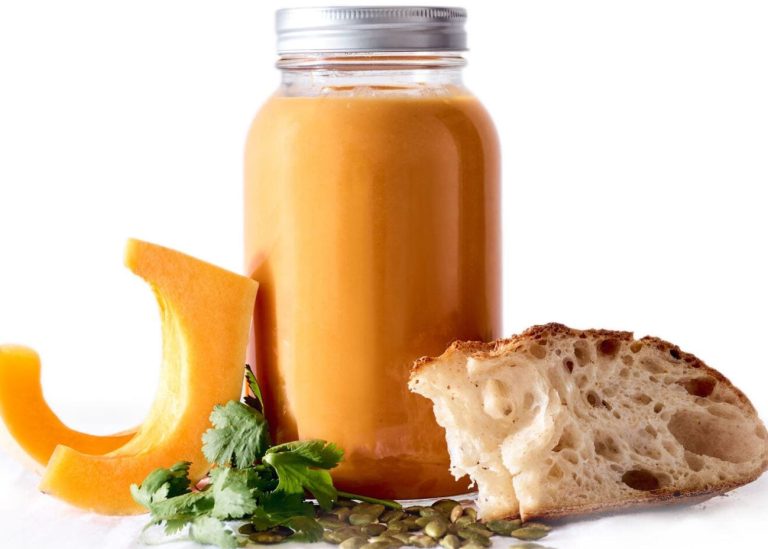 Un barattolo di crema di zucca