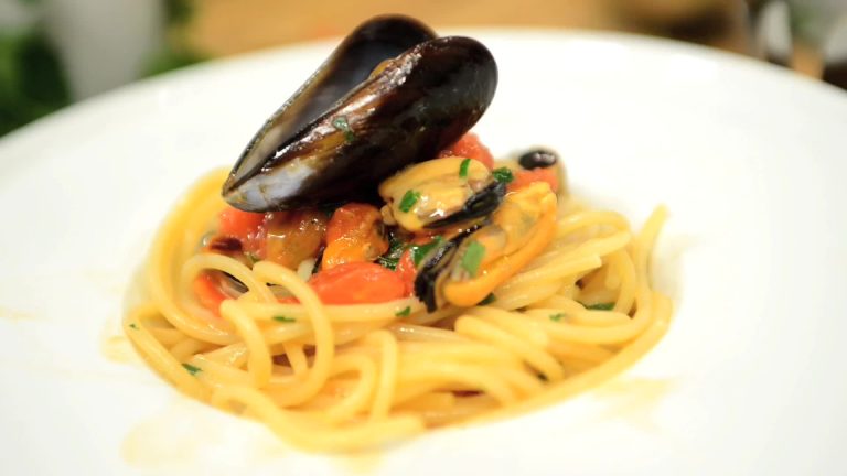 Spaghetti con le cozze|spaghetti cacio e pepe