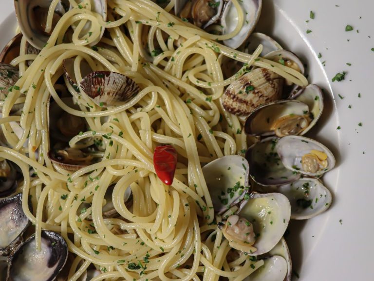 spaghetti vongole costo - foto di Ensora