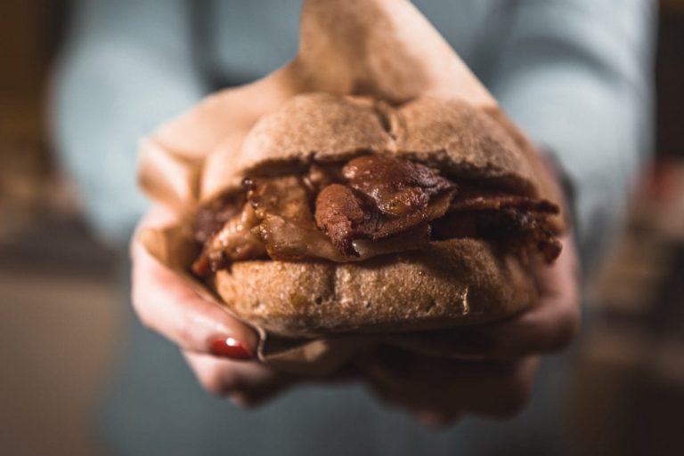 Il panino di cinta senese di PorcoBrado|Il food truck del Caminante|Un'arepa di El Caminante|Panini gourmet di Civà|Il baccalà fritto di Civà|Il food truck di Civà|Un evento con il truck di PorcoBrado|Il food truck di Porcobrado