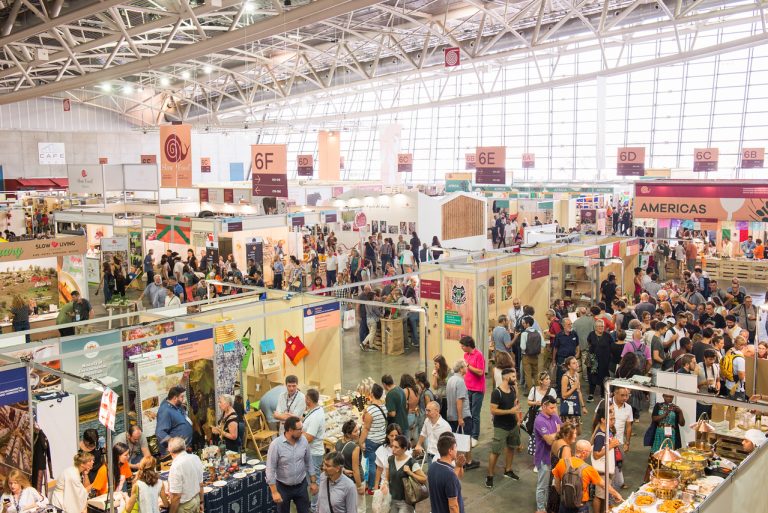Terra_Madre_Market_Francesca_Cirilli-X2|Terra Madre 2022|Terra Madre 2022 Carlo Petrini|Terra Madre 2022|Terra Madre 2022|Terra Madre 2022|Terra Madre 2022|Terra Madre 2022|Terra Madre 2022