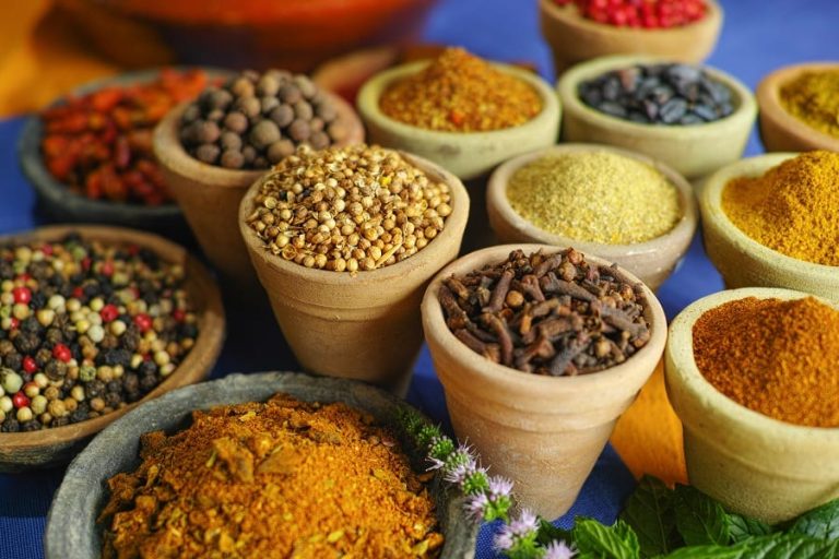 spezie|pepe verde vanigliato|pimento|pepe rosa|pepe lungo rosso|bacche della passione