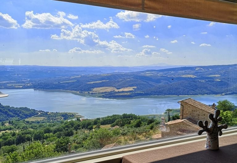 Il lago di Corbara da Trippini||Entrée a I Capricci di Tuoro|I tortelli del Frantoio