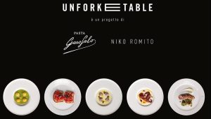 La locandina di Unforketable su fondo nero