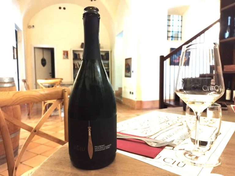 Pecorino di montagna metodo classico cantina Ciù Ciù|||
