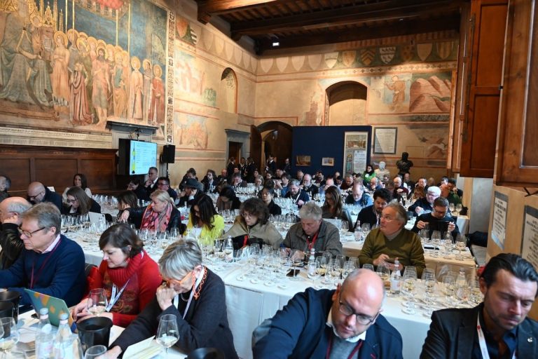 anteprima Vernaccia di san gimignano|anteprima vernaccia di san gimignano|AnteprimaVernaccia-San-Gimignano-2023