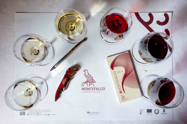 anteprima montefalco vini bianchi|anteprima montefalco degustazione|anteprima montefalco degustazione|anteprima montefalco degustazione|anteprima montefalco banchi di assaggio|anteprima montefalco vini rossi|anteprima montefalco bottiglie coperte|anteprima montefalco enoteca|Anteprima montefalco esterno