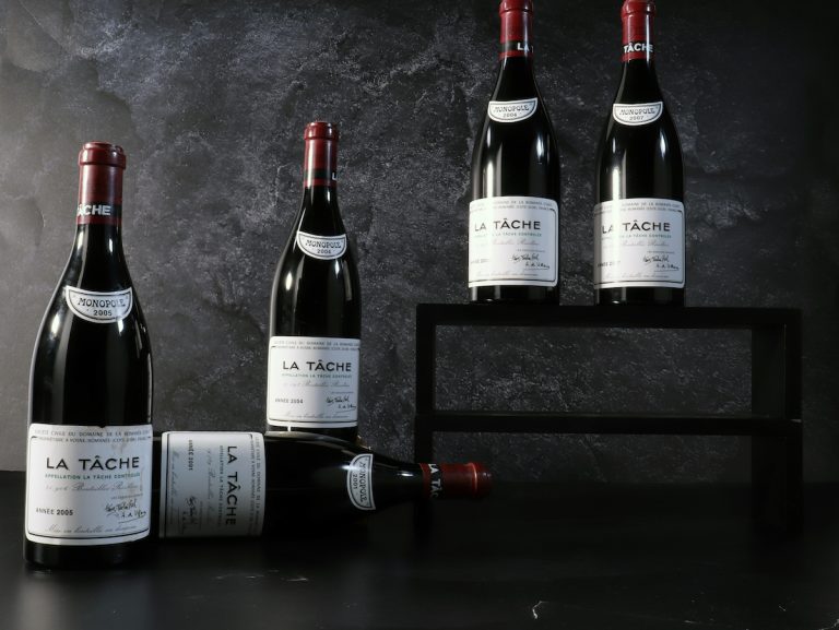 DRC foto bottiglia copia|The world's Best Italian WInes|The world's Best Wine|Musignys Foto bottiglia copia