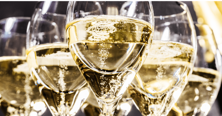 Champagne|Il mercato del lusso nello studio Altagamma-Bain