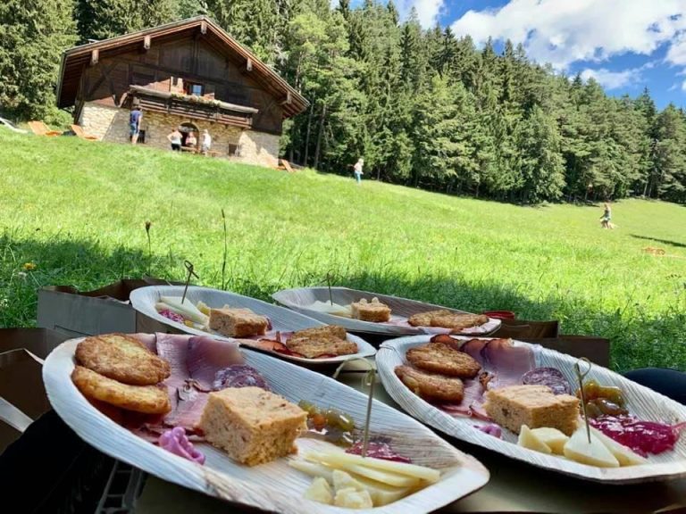 pic nic in baita|pic nic in baita|macarons