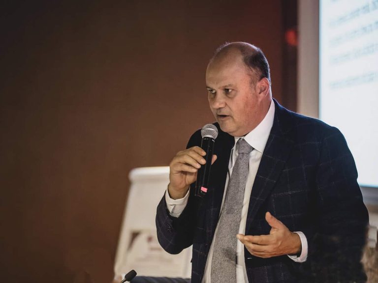 Stefano Chiarlo -presidente associazione produttori del Nizza Docg|Nizza - Associazione Produttori del Nizza - dettaglio Vigna