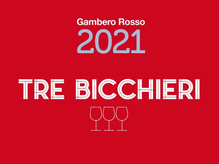 |||vino versato in calice