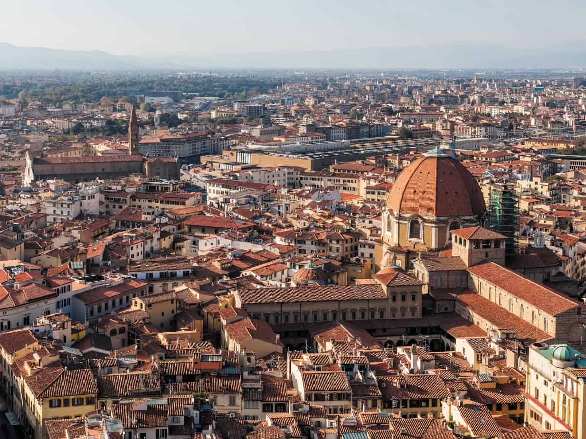 Il quartiere di Firenze preda del turismo gastronomico. Il lento declino di San Lorenzo