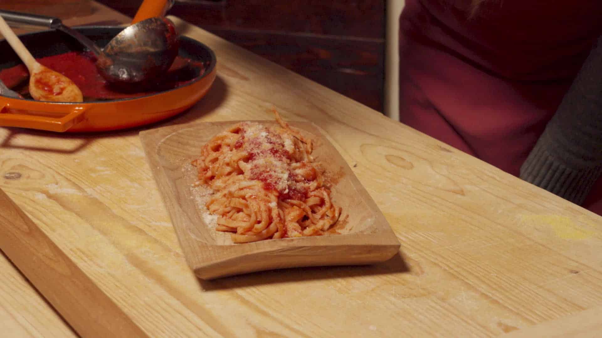 Cosa sono le Pizzarelle, il formato di pasta sconosciuto che poche nonne ancora preparano