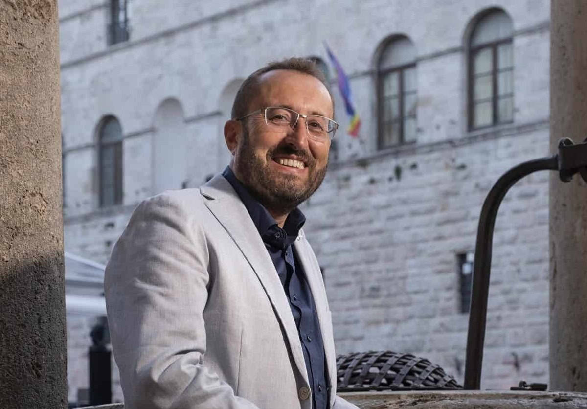 "Basta attacchi al vino. I veri nemici della salute sono i superalcolici". Il presidente del Vino Nobile chiede un