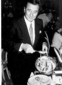 sirio maccioni prepara la pasta primavera