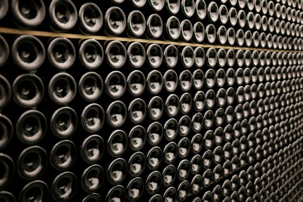 "Tenete vino e spiriti fuori dalle dispute commerciali". L'appello delle associazioni vitivinicole all'Europa