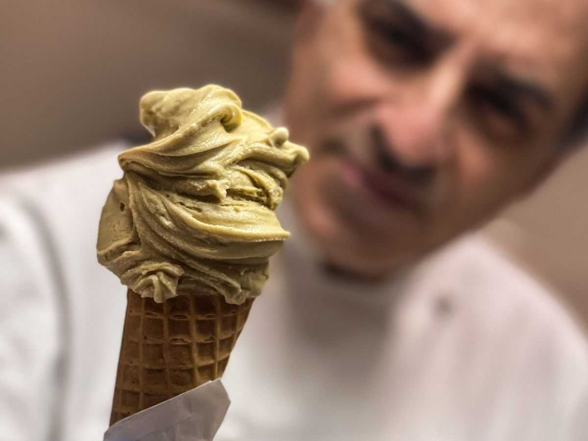 Cono con il gelato al pistacchio di Cappadonia