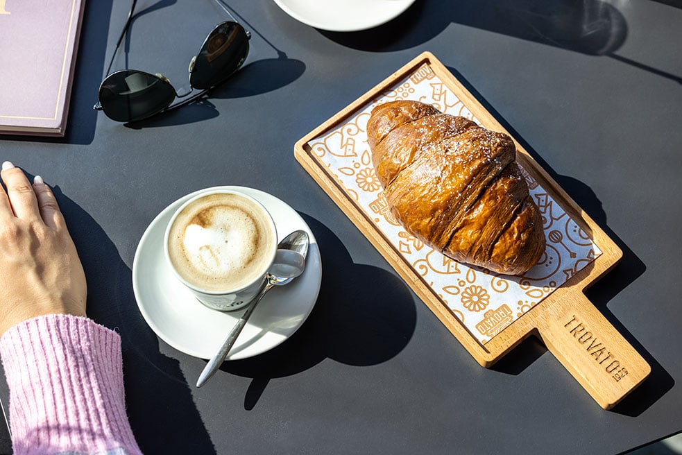 Sì, in Sicilia si mangia bene anche nelle stazioni di servizio: tra cornetti, pistacchio e pizze, il pit stop ...