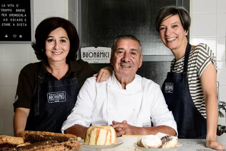 Roberto Buonamici con le figlie - zuccotto