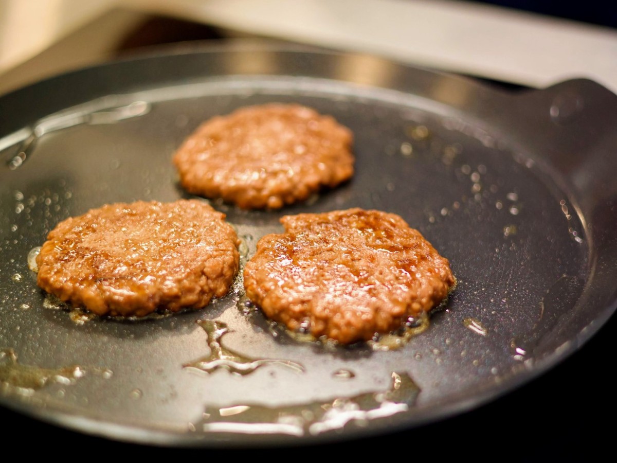 Londra come Singapore: la carne coltivata sarà abbinata ai prodotti plant based Londra come Singapore: la carne coltivata sarà abbinata ai prodotti plant based