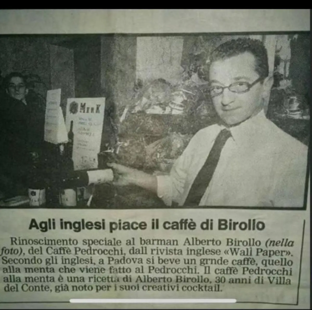 Articolo del giornale del 2002 sul Caffè Pedrocchi
