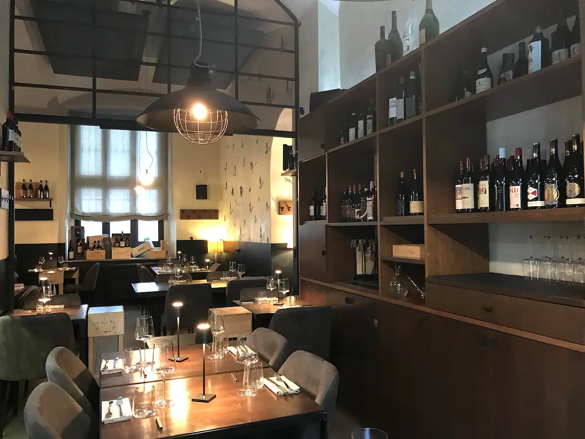A Torino un grande chef riparte dalla cucina brutalista. Ecco tutti i dettagli A Torino un grande chef riparte dalla cucina brutalista. Ecco tutti i dettagli