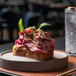 focaccia con il pastrami di Gusta a Roma. Foto di Alessandro Micarelli