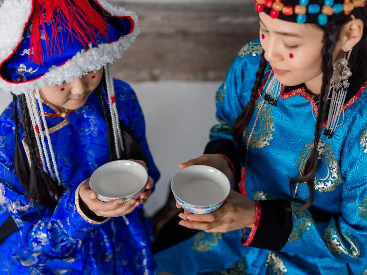 Che cos’è il kumis, l’antico latte fermentato delle steppe asiatiche Che cos’è il kumis, l’antico latte fermentato delle steppe asiatiche