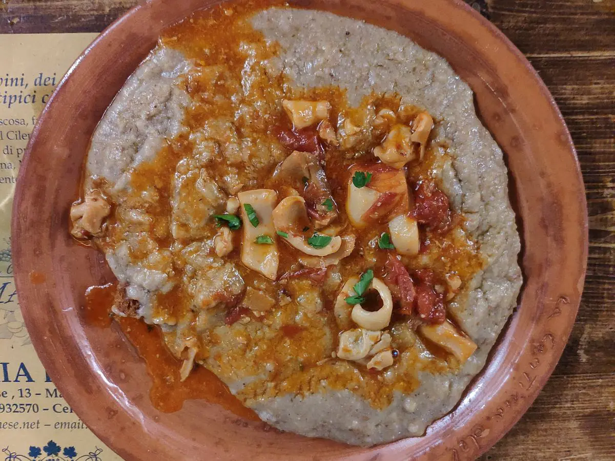 In Cilento si mangia la maracucciata, la “polenta del sud” quasi introvabile In Cilento si mangia la maracucciata, la “polenta del sud” quasi introvabile