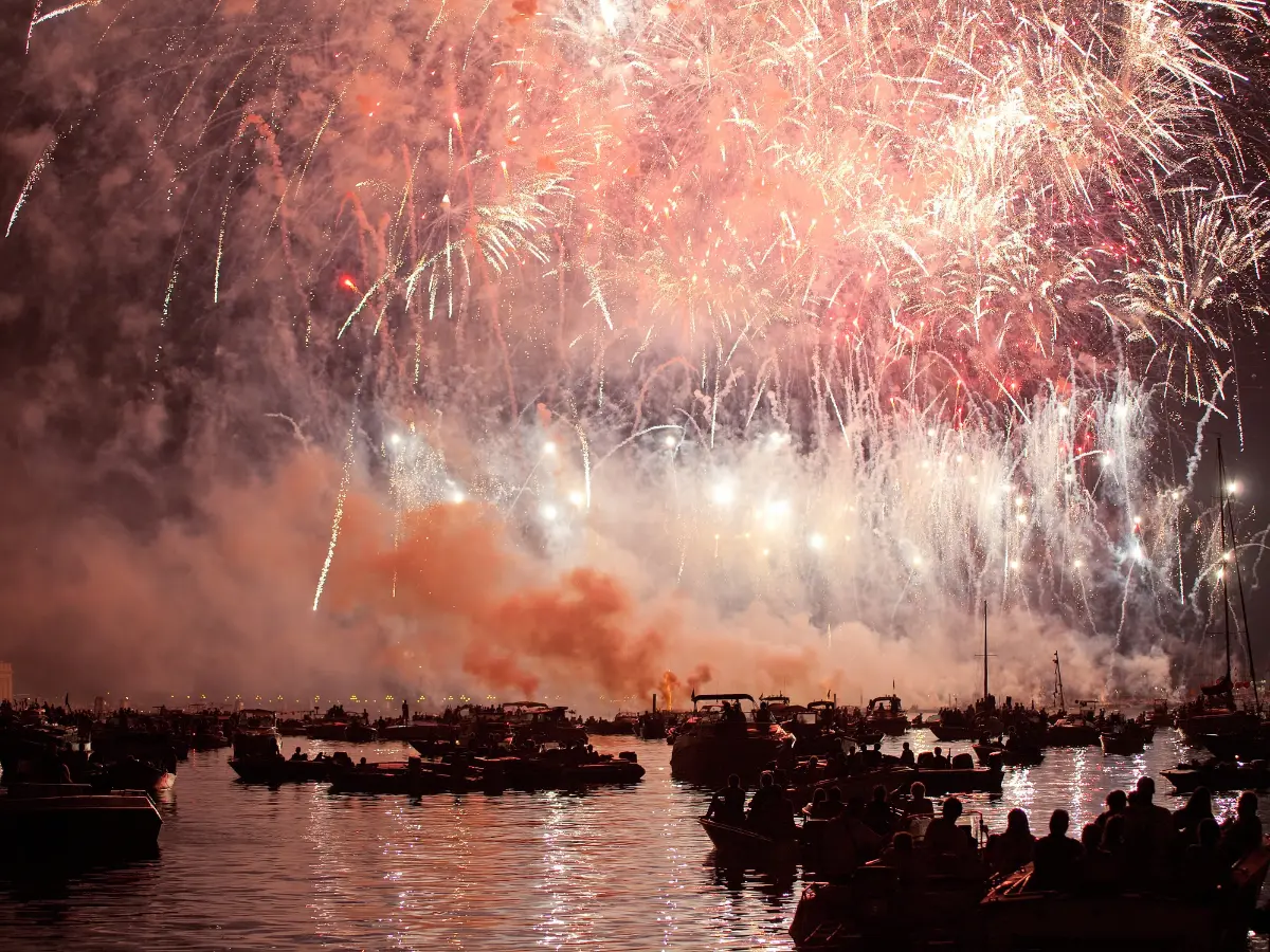 Spritz, sarde in saor e barche in festa: cosa si mangia alla Festa del Redentore di Venezia Spritz, sarde in saor e barche in festa: cosa si mangia alla Festa del Redentore di Venezia