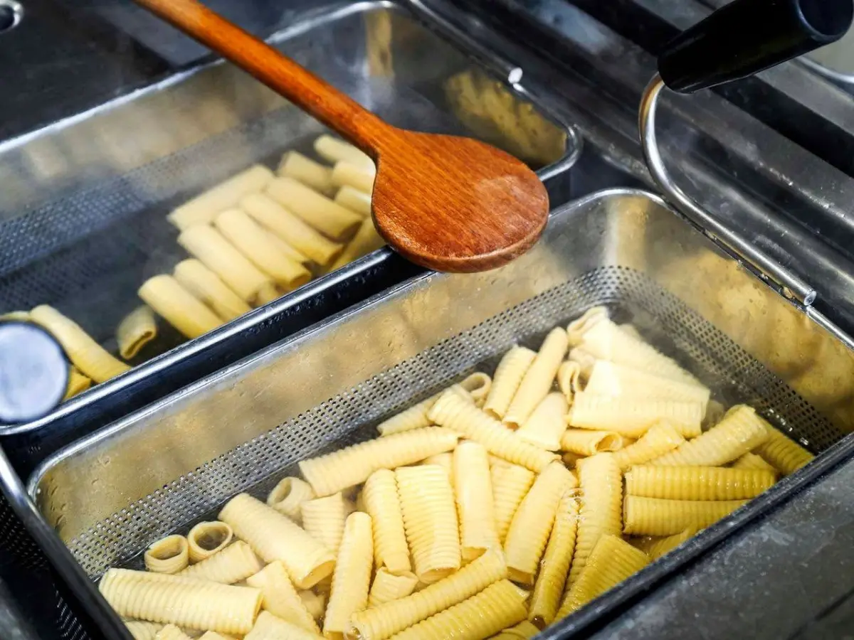 Che cosa sono i maccheroni al pettine, di cui va orgogliosa l’Emilia Romagna Che cosa sono i maccheroni al pettine, di cui va orgogliosa l’Emilia Romagna