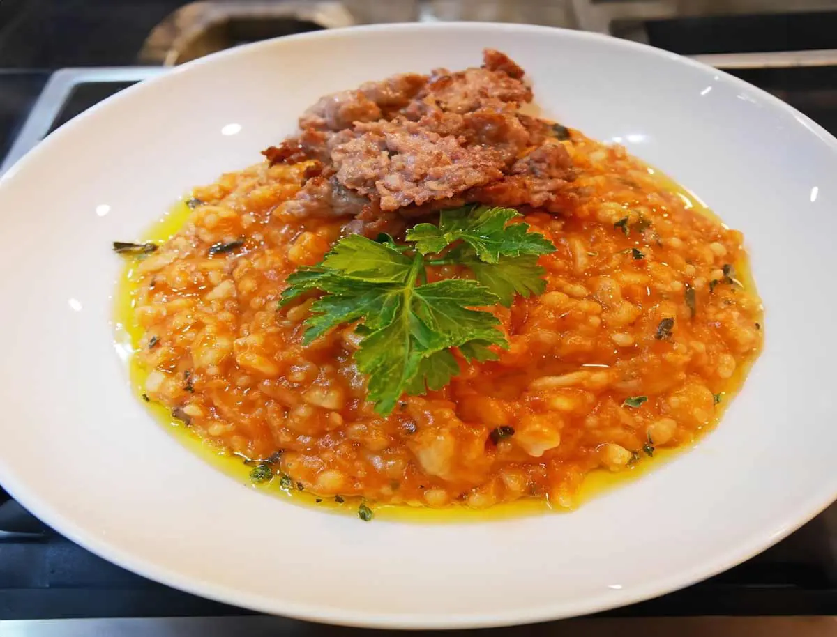 La cucina delle piccola (e antichissima) Albania nascosta nel Sud Italia La cucina delle piccola (e antichissima) Albania nascosta nel Sud Italia