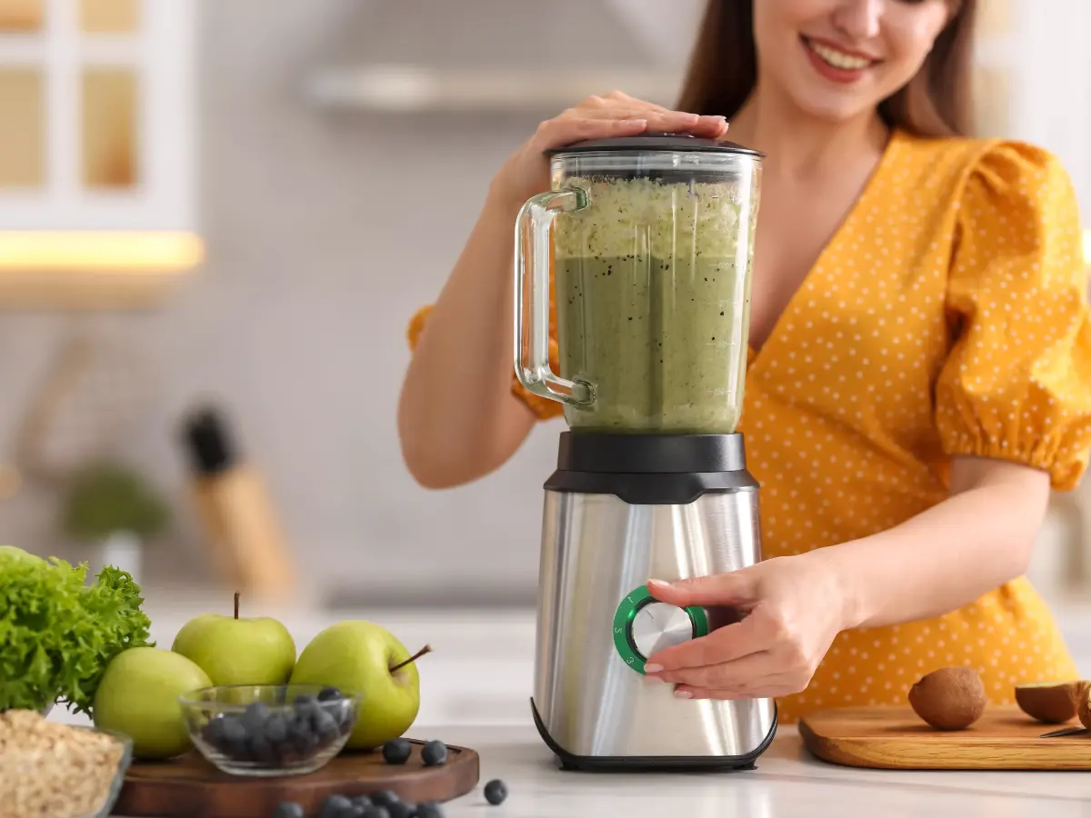 Dodici figli e una casa da riorganizzare: l’ingegnera che ha rivoluzionato la cucina inventando il frullatore Dodici figli e una casa da riorganizzare: l’ingegnera che ha rivoluzionato la cucina inventando il frullatore