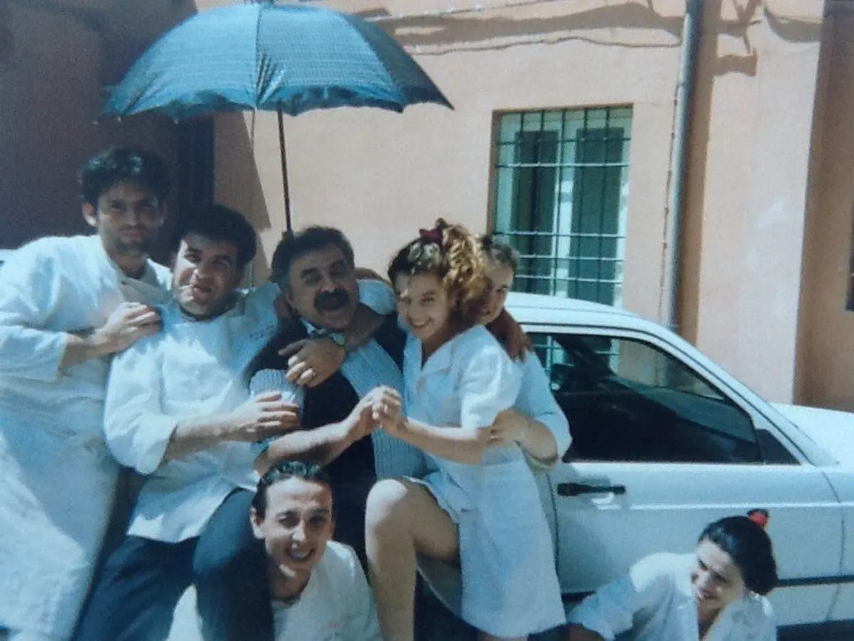 Quella volta che un ristorante stellato preparò una super cena con gli avanzi della Festa dell’Unità Quella volta che un ristorante stellato preparò una super cena con gli avanzi della Festa dell’Unità