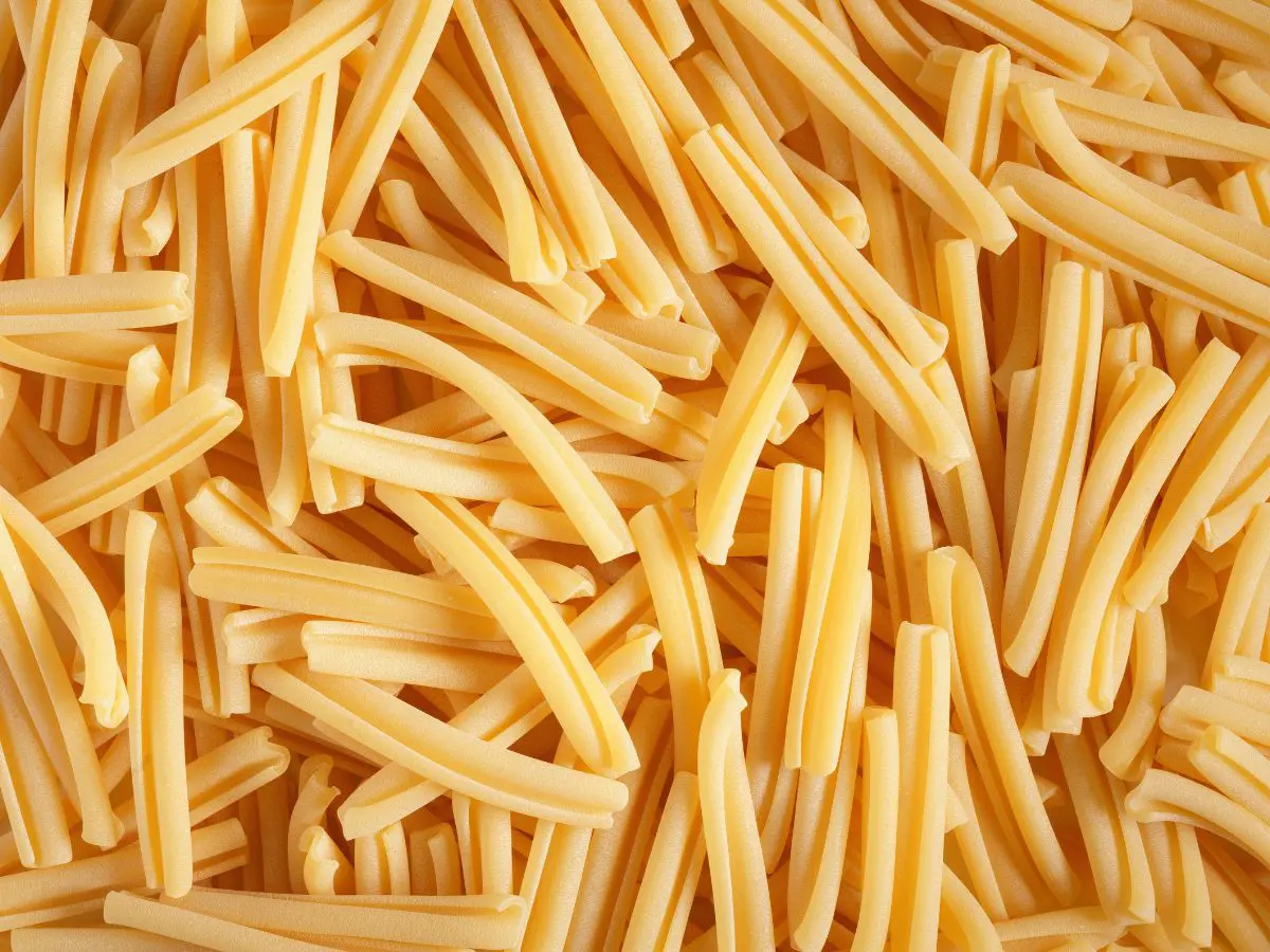 cosa sono le casarecce il formato di pasta siciliano preparato anche in liguria