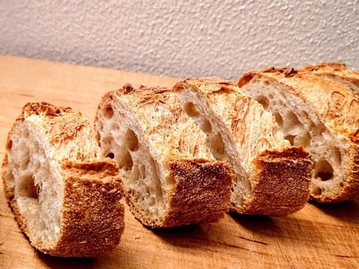 lo chiamavano sdram232l l8217antico pane trentino che assomiglia a una baguette che sta scomparendo