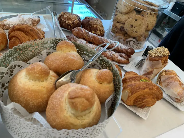 Vienna: Café Naschsalon