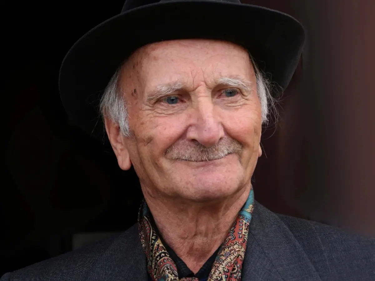 È morto il vignaiolo Lorenzo Accomasso, filosofo gentile del Barolo È morto il vignaiolo Lorenzo Accomasso, filosofo gentile del Barolo