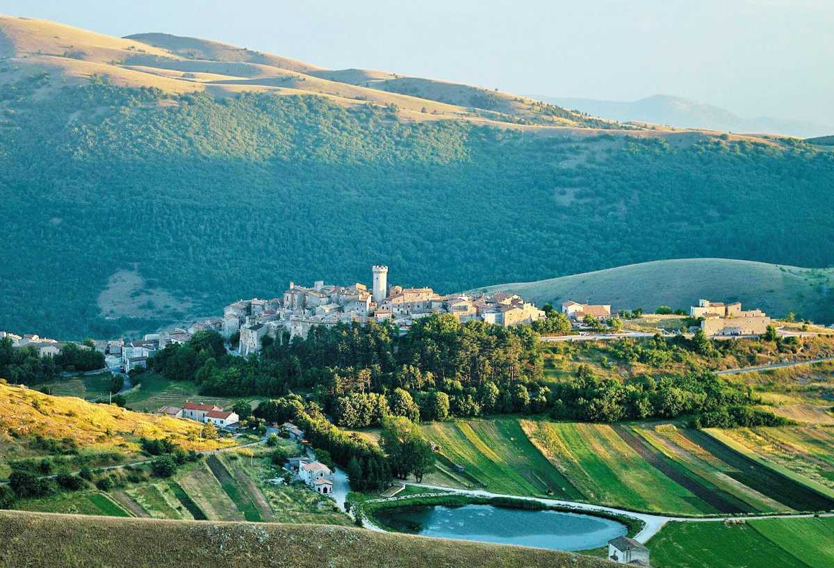 Il fascino senza tempo dell’albergo diffuso amato da Lucio Dalla Il fascino senza tempo dell’albergo diffuso amato da Lucio Dalla