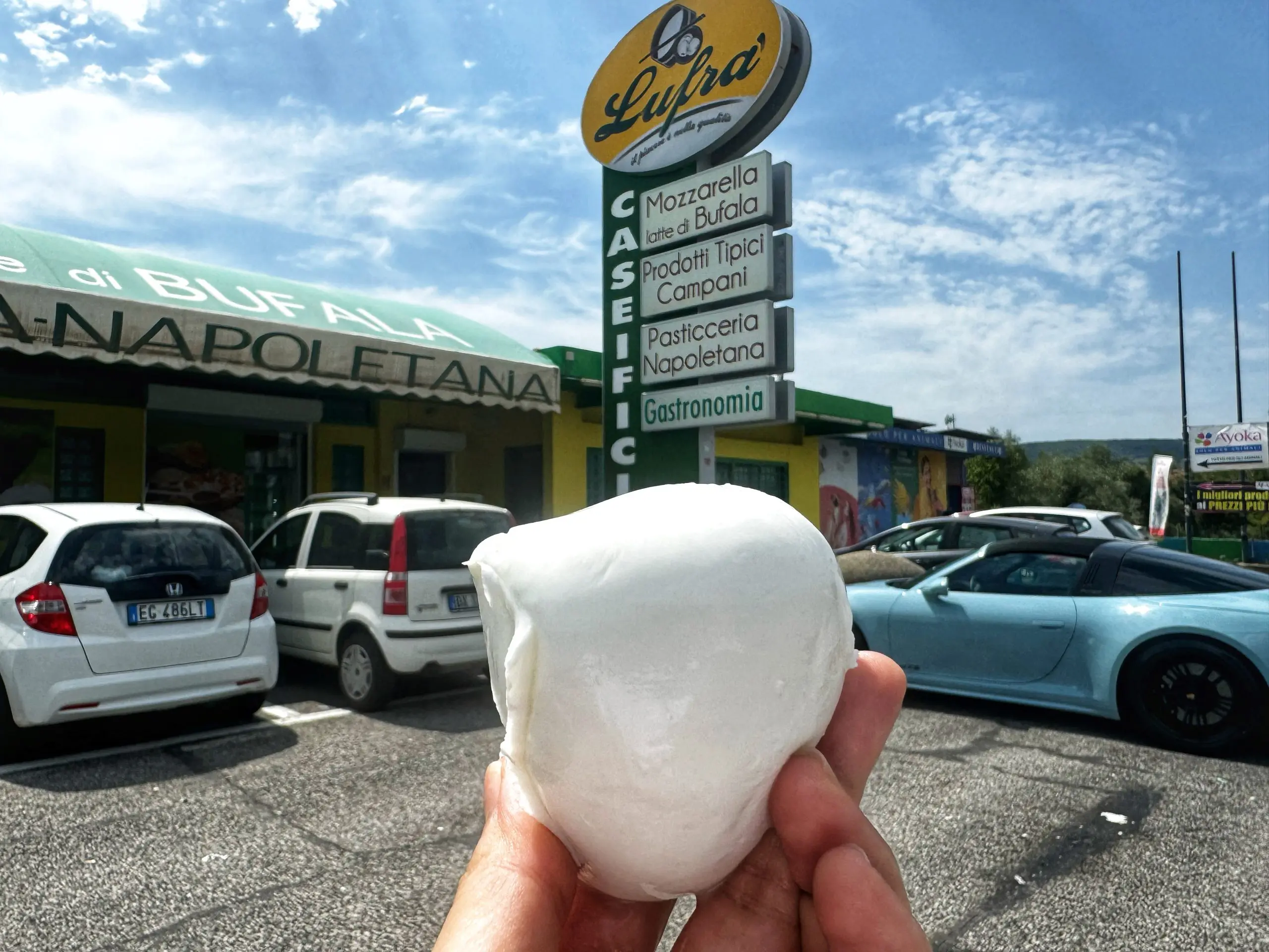 l8217area di servizio che non ti aspetti a due passi dall8217autostrada tempio delle mozzarelle di bufala