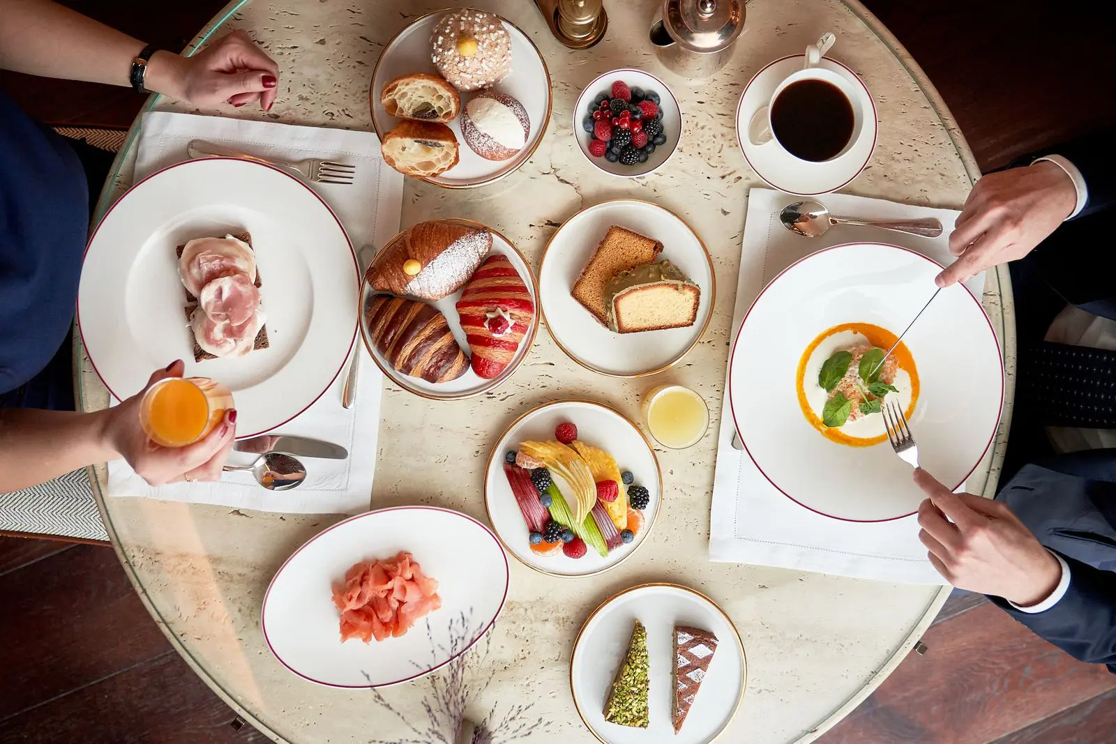 Il pastry chef che ha convinto i milanesi ad entrare in albergo per fare colazione