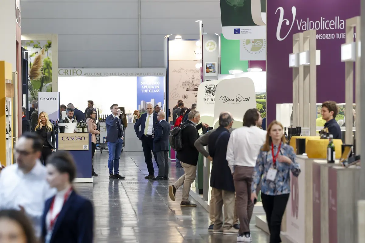 prowein cambia nome e d224 pi249 spazio a spirits e bollicine