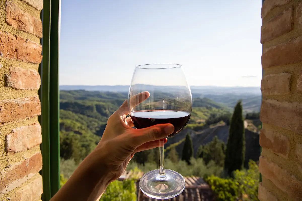 Dal Piemonte alla Valle d’Aosta: l’Italia del vino debutta ad Asti con la Guida 2026